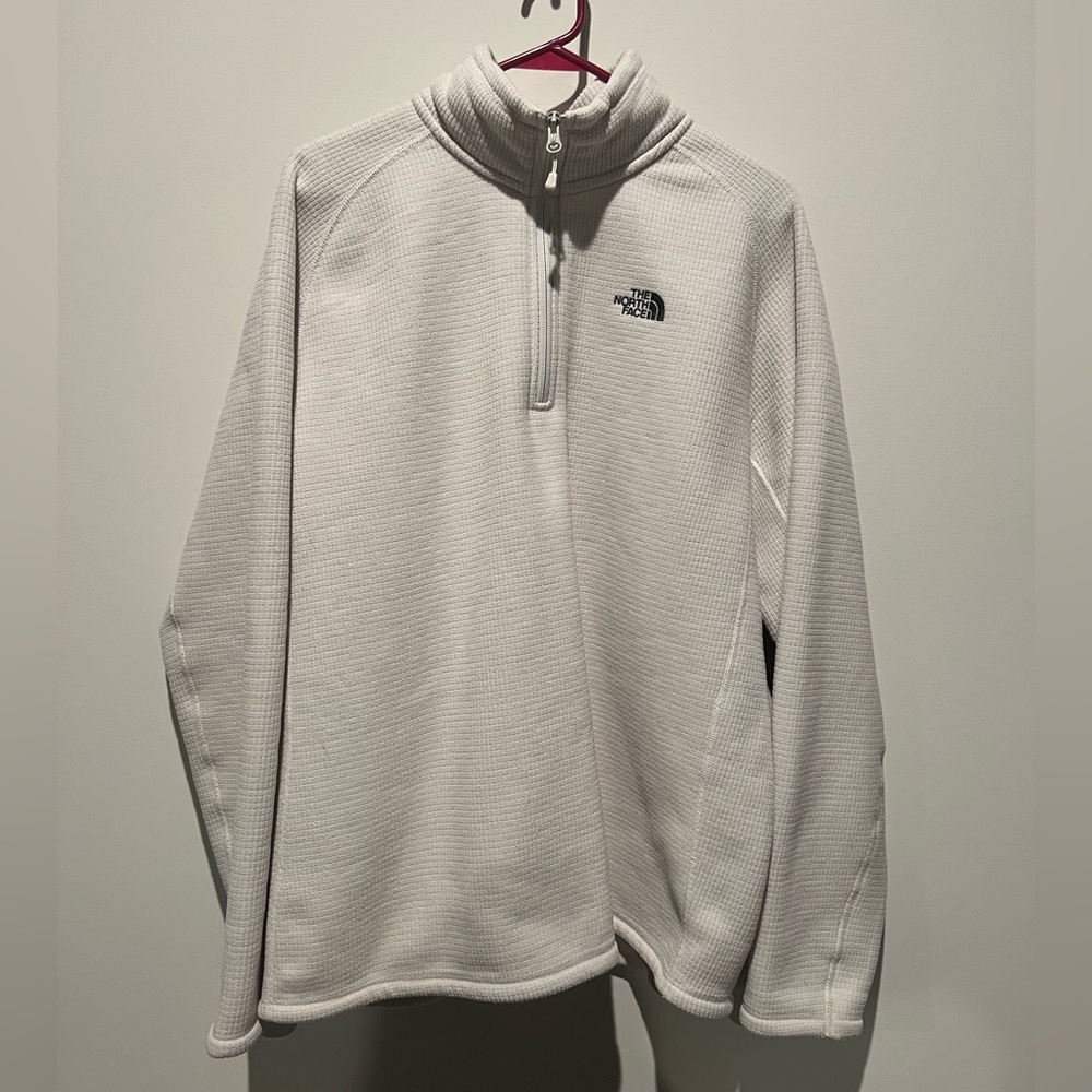 Men’s 1/4 zip. The North Face. Cream color. Large. Gently used. Non smoking.